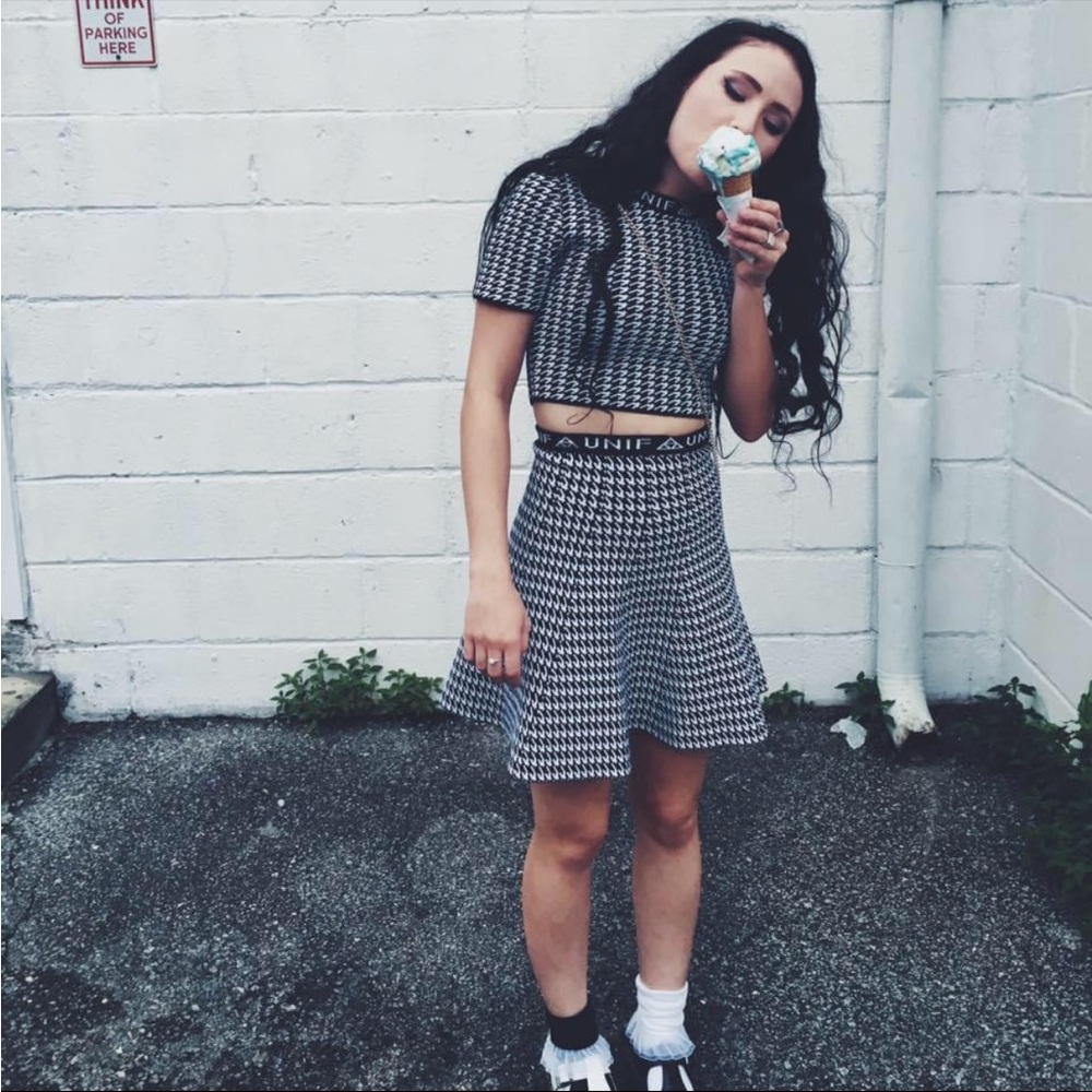 Unif 2pc. Houndstooth Set - image 5